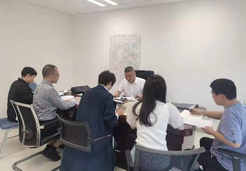 “长丰破产警示“座谈会照片.jpg